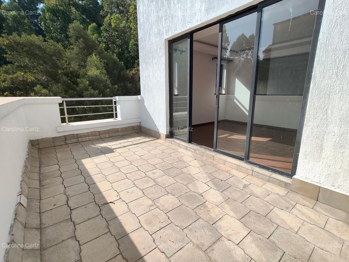 4 Bed Townhouse with En Suite at Kirawa Road - 19