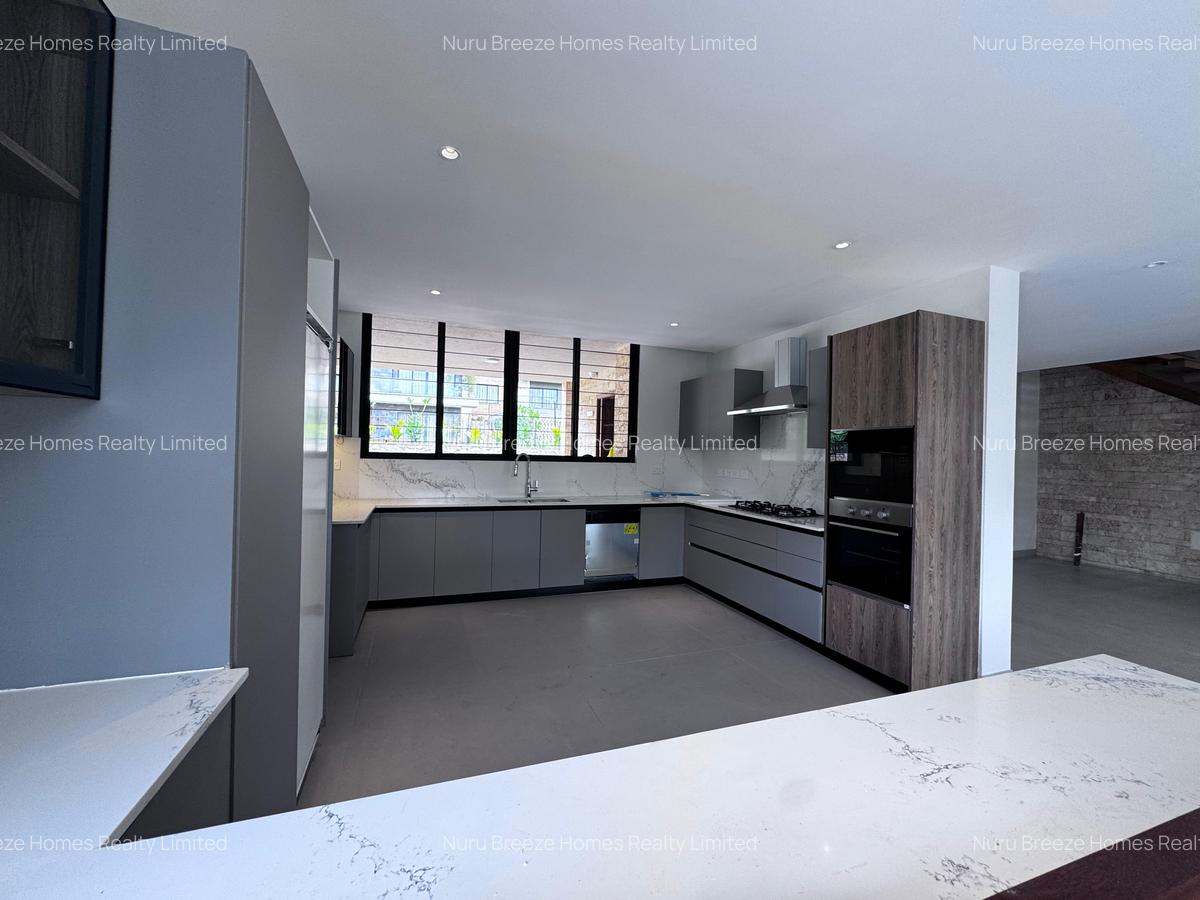 4 Bed Townhouse with En Suite in Loresho - 6