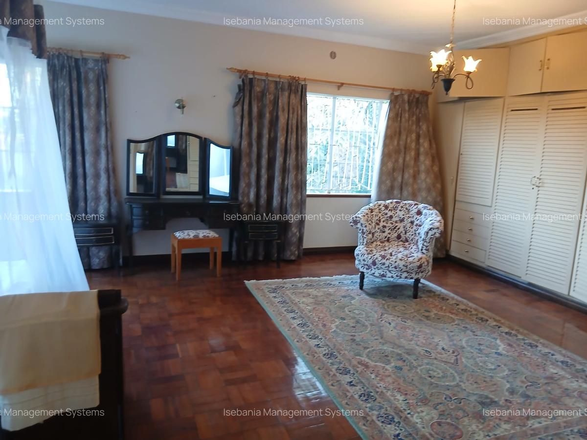 3 Bed Townhouse with En Suite at Evergreen - 16