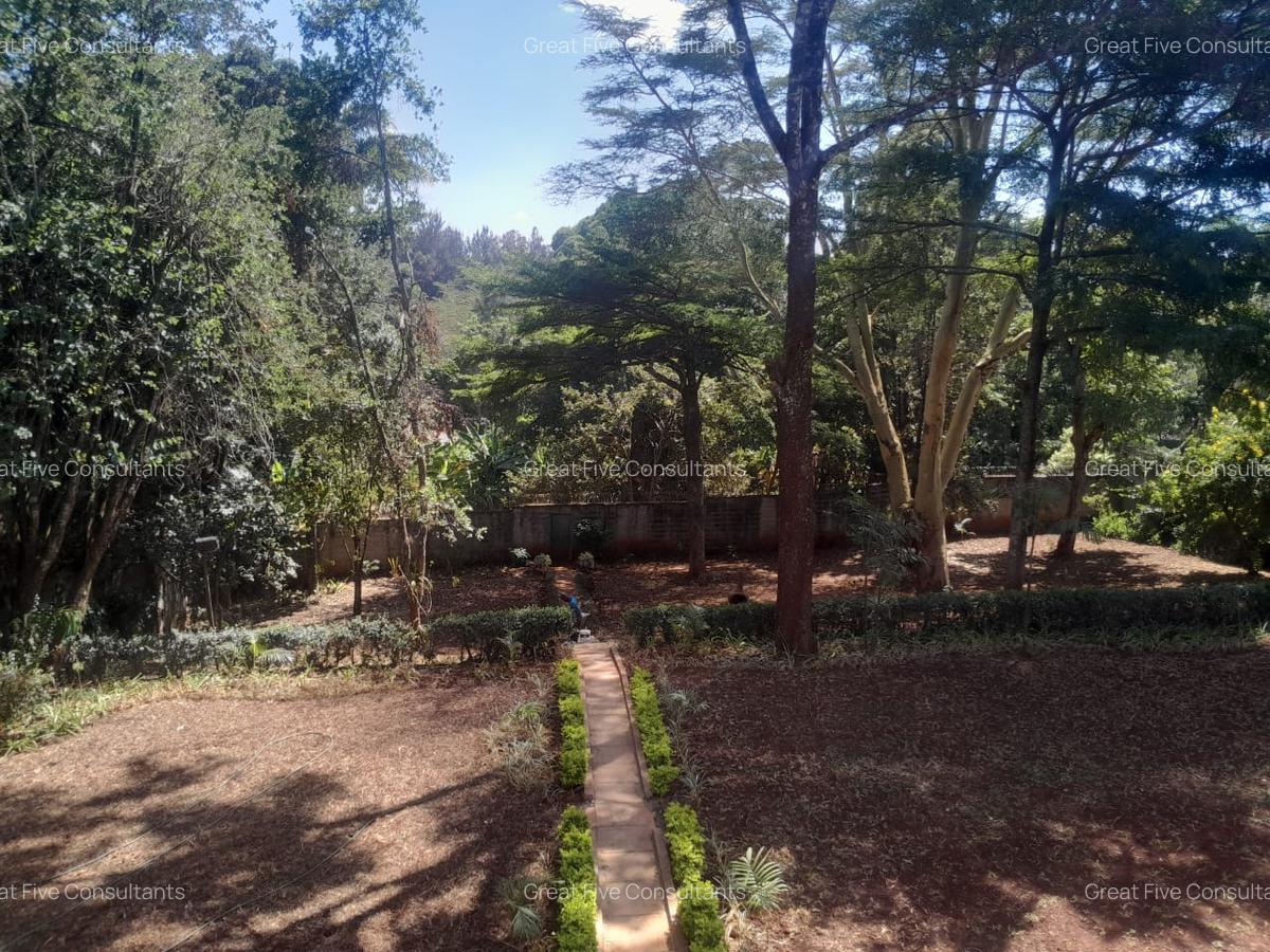 5 Bed Villa with En Suite in Nyari - 3