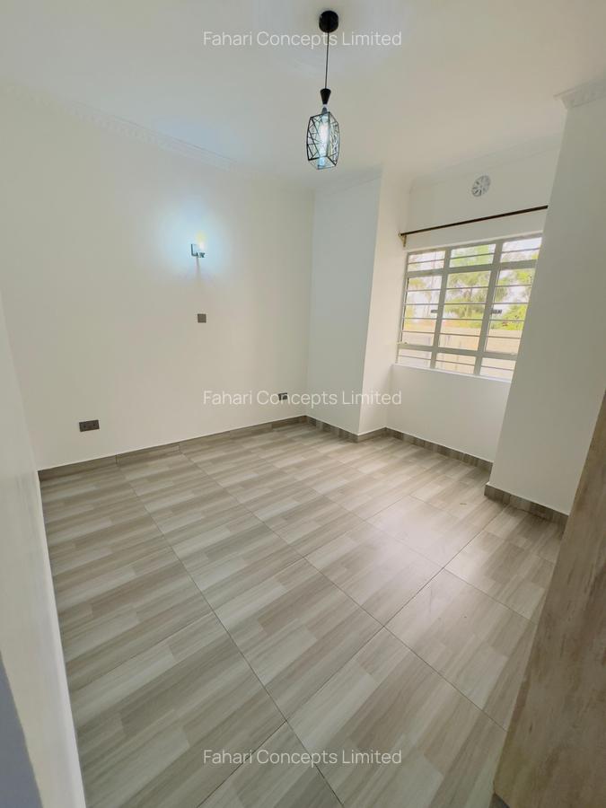 3 Bed House with En Suite at Acacia - 16