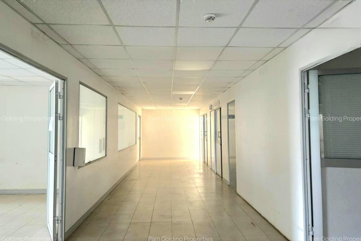 Office with Lift in Parklands - 8