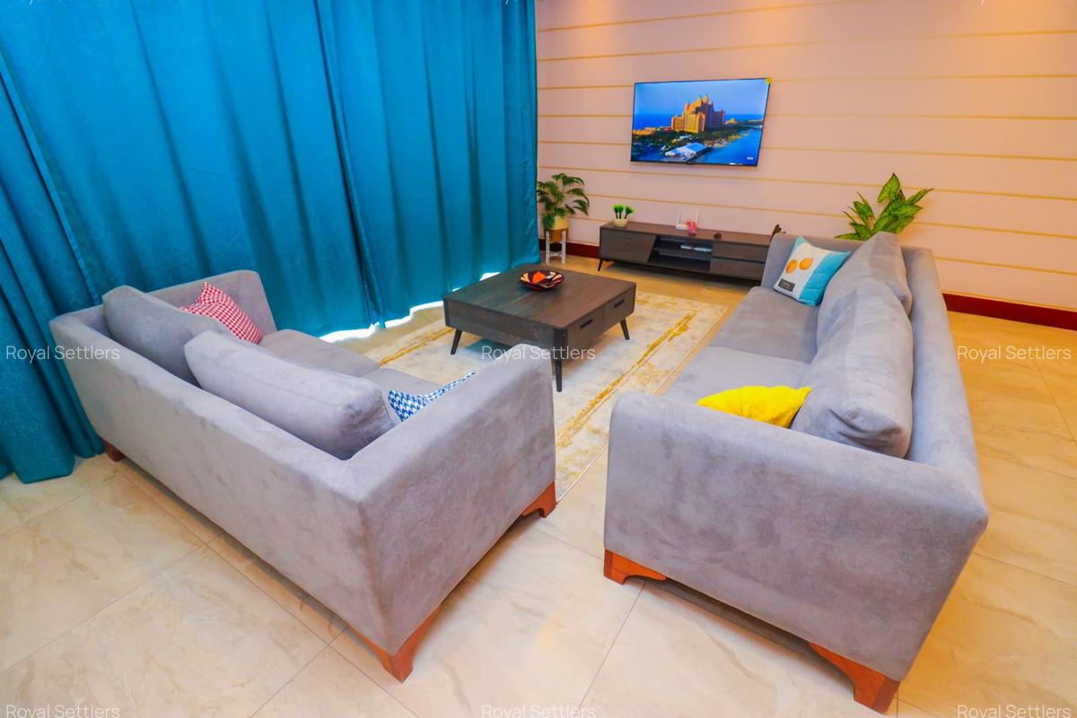 Furnished 2 Bed Apartment with En Suite at City Park Drive - 6