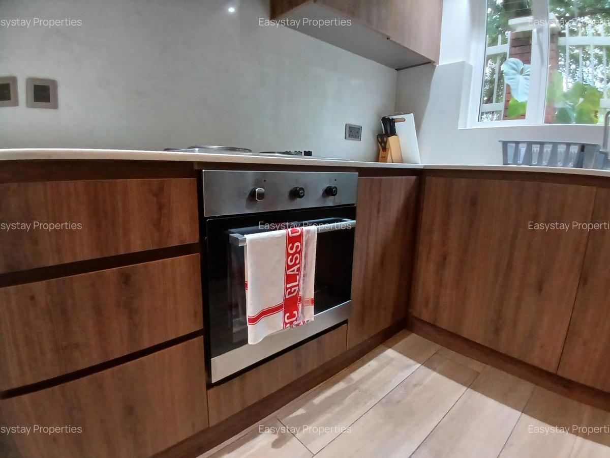 Serviced 1 Bed Apartment with En Suite in Westlands Area - 11