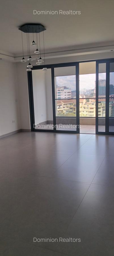 Serviced 2 Bed Apartment with En Suite in Westlands Area - 11