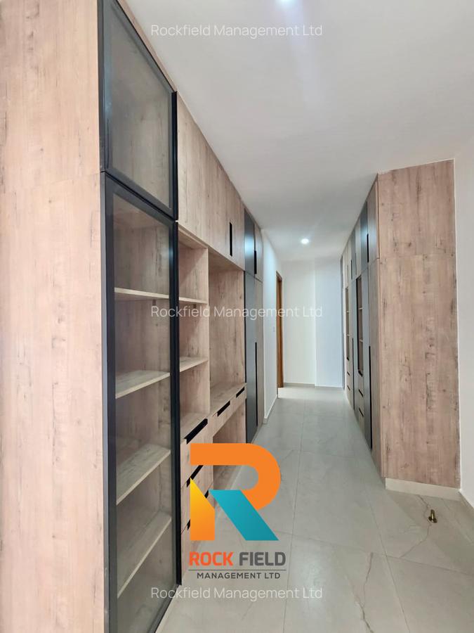 3 Bed Apartment with En Suite in Nyali Area - 12