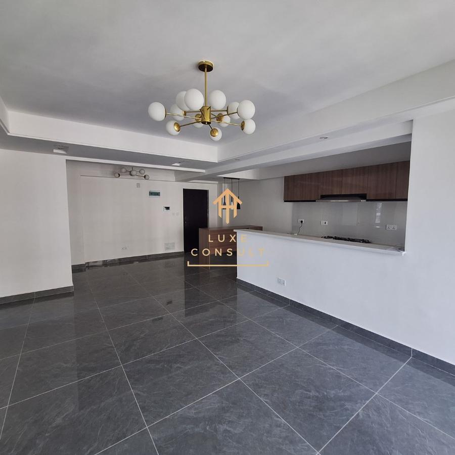 2 Bed Apartment with En Suite at Riverside Drive - 5