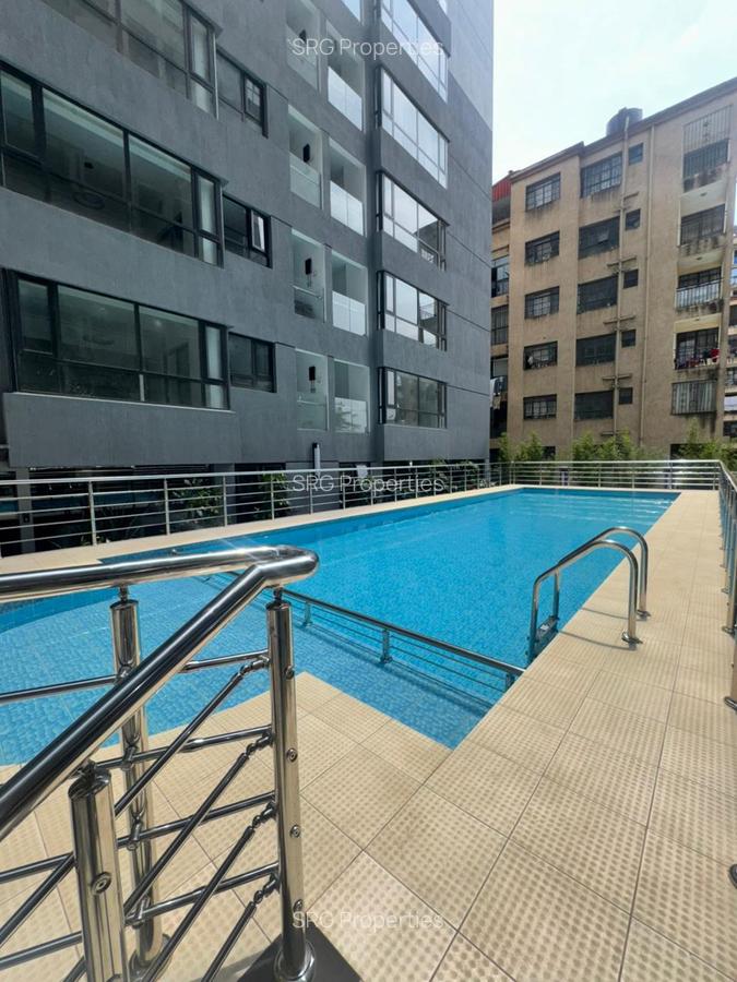 2 Bed Apartment with En Suite in Lavington - 2
