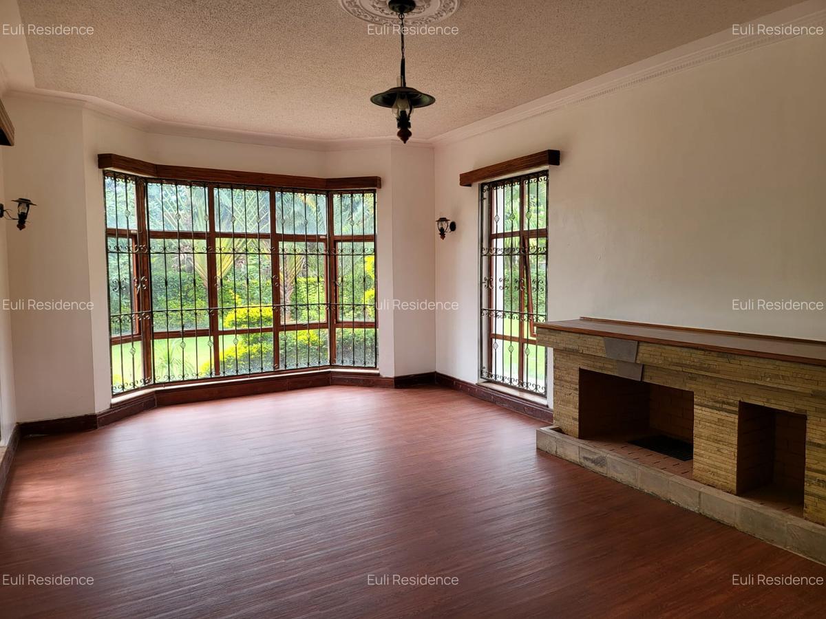 5 Bed Townhouse with En Suite at Runda Drive - 7