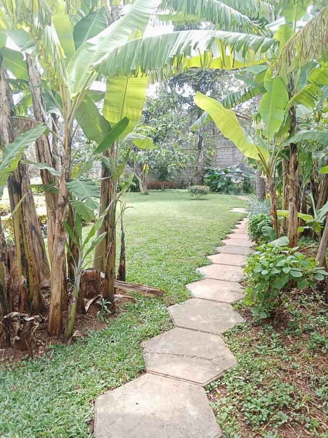5 Bed House with En Suite at Nyari - 5