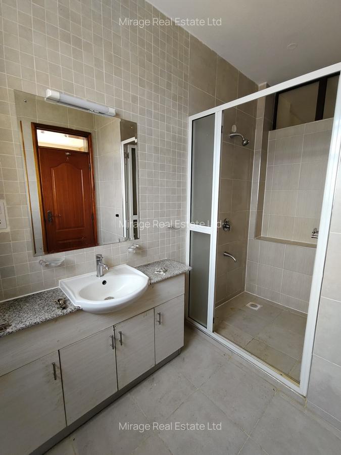 3 Bed Apartment with En Suite in Kilimani - 8
