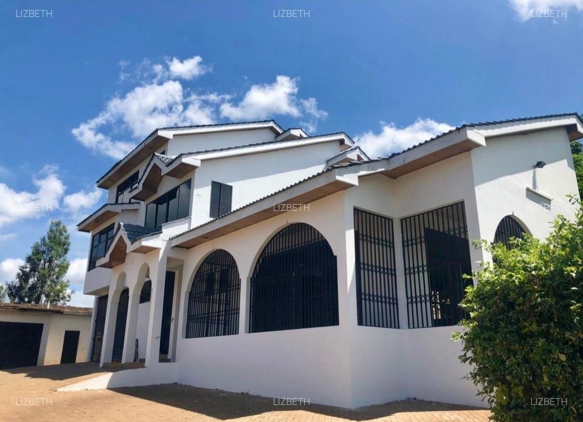 7 Bed House with Garden at Mayor Road - 1