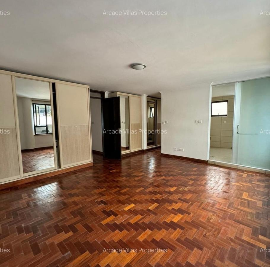 3 Bed Apartment with En Suite in Riverside - 7