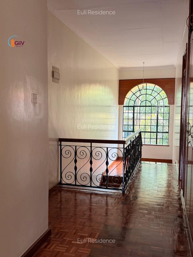 4 Bed Townhouse with En Suite at Brookside Drive - 7