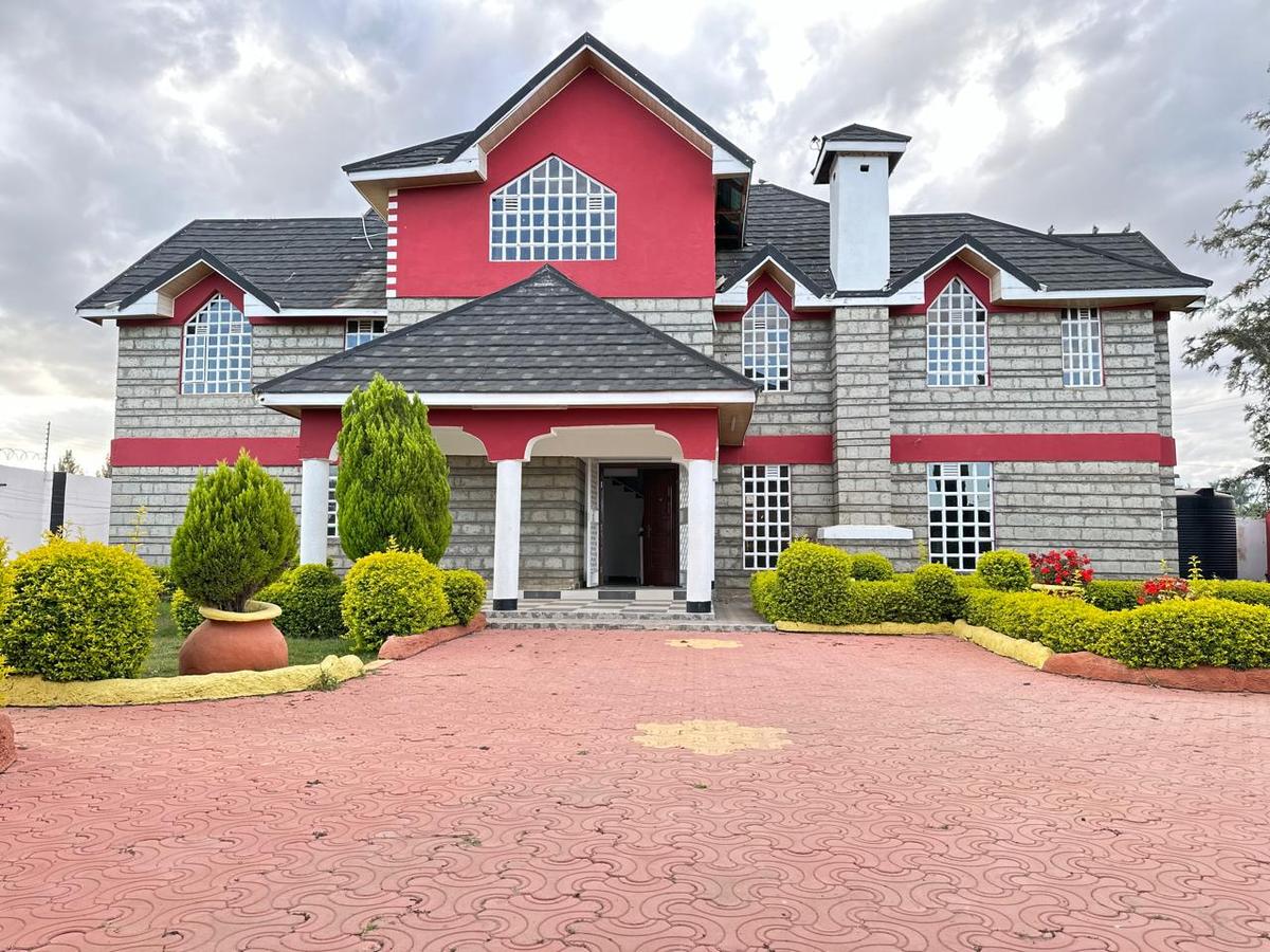 6 Bed House with En Suite at Epz - 2