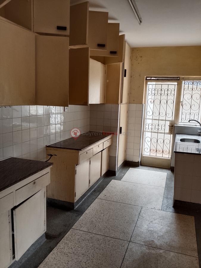 3 Bed Townhouse with En Suite at Westlands - 7