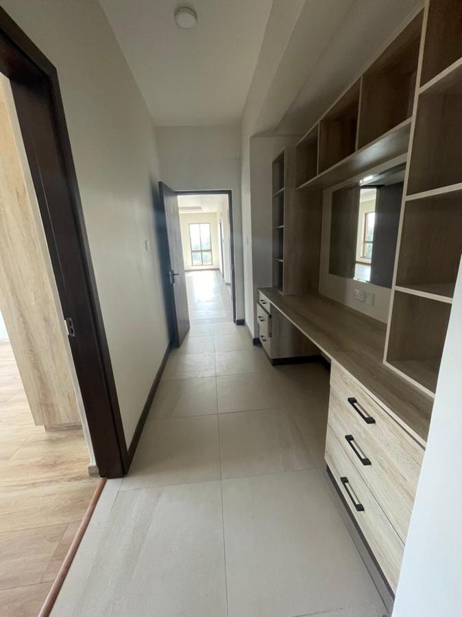 3 Bed Apartment with En Suite in Parklands - 20