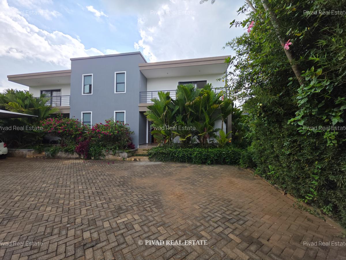 4 Bed Townhouse with Garden in Runda - 9