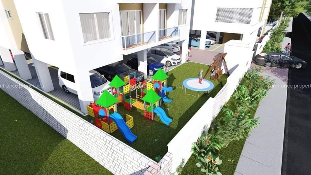 Serviced 2 Bed Apartment with En Suite at Links Road - 8