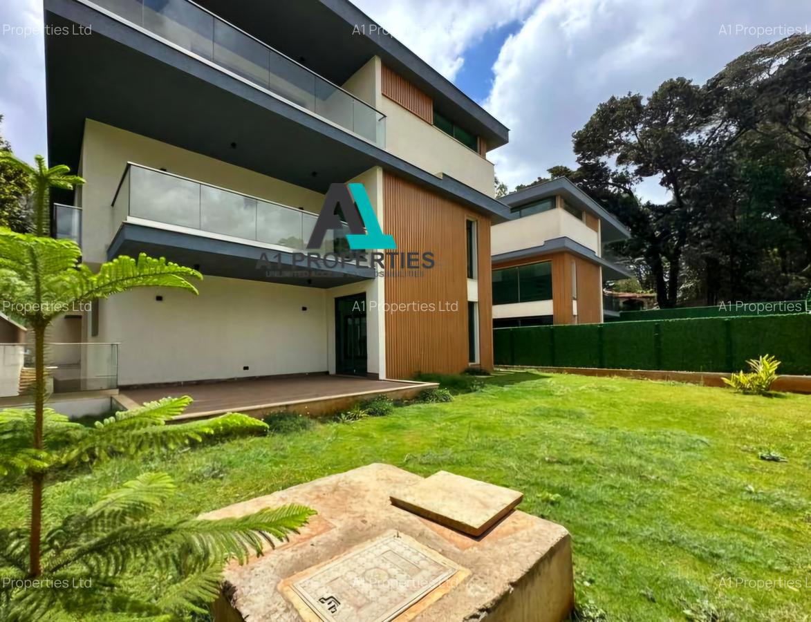 5 Bed Townhouse with En Suite in Lavington - 1
