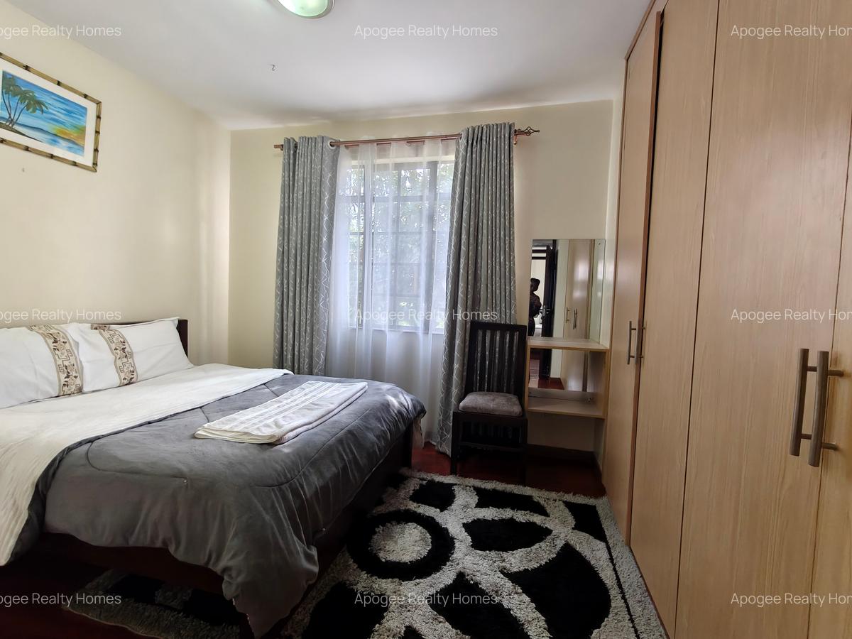 Serviced 2 Bed Apartment with En Suite at Fourways Junction Estate - 17