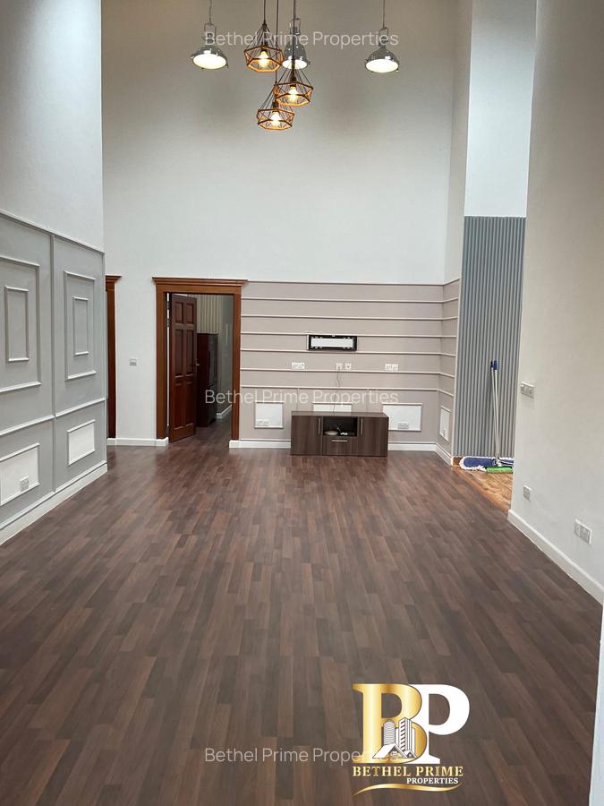 5 Bed Villa with Swimming Pool in Runda - 17