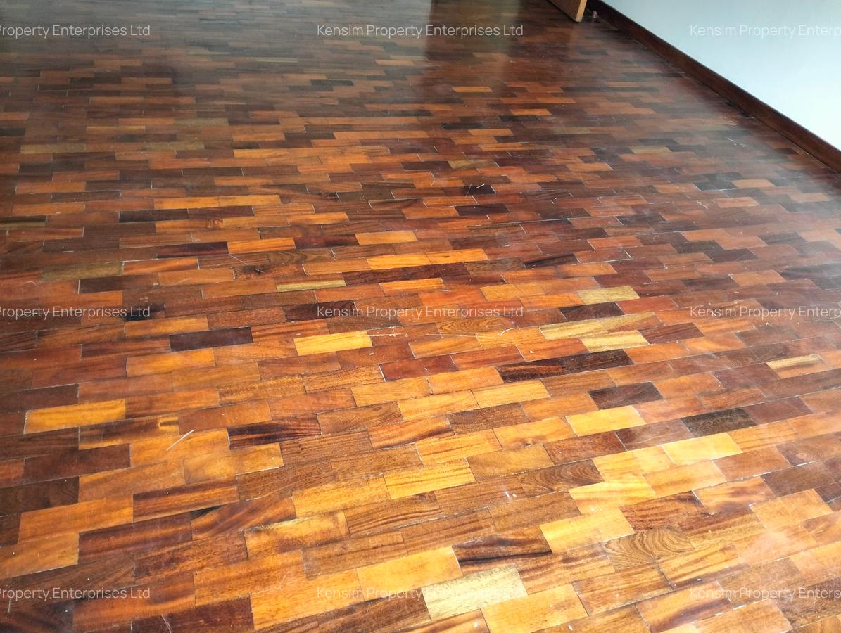 3 Bed Apartment with En Suite in Westlands Area - 10