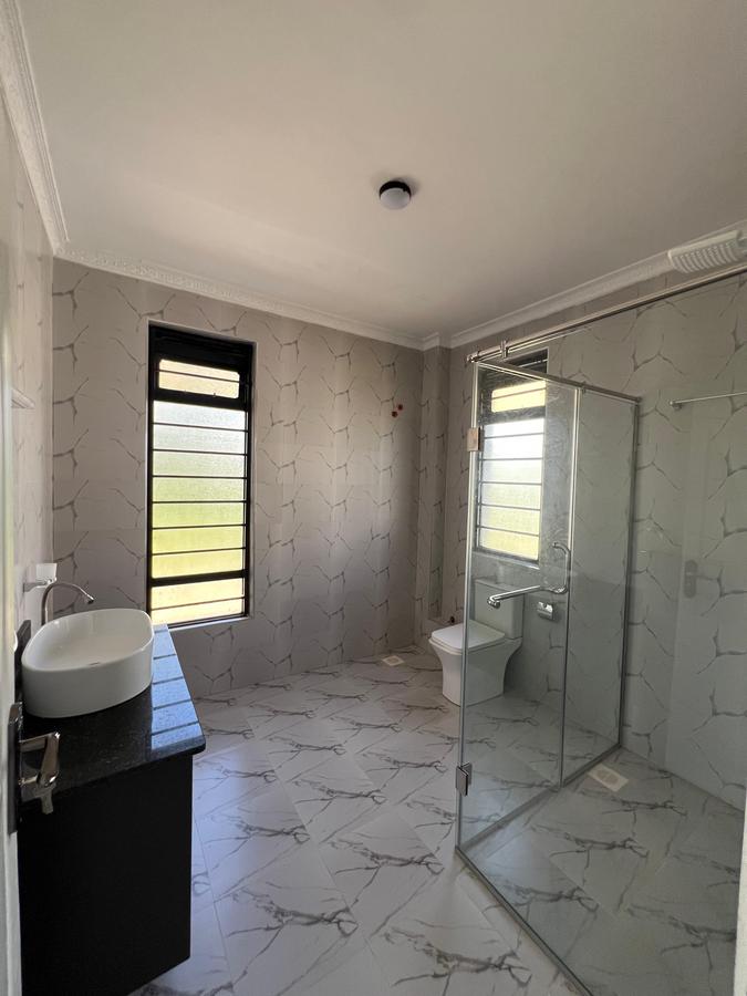 4 Bed Townhouse with En Suite in Ongata Rongai - 9