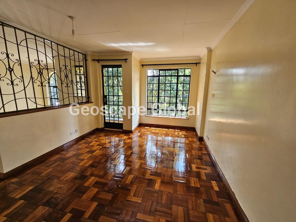 4 Bed House with En Suite in Runda - 4