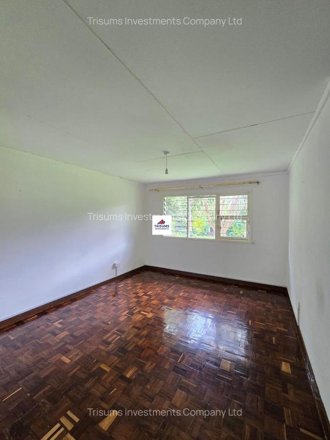 4 Bed House with En Suite in Loresho - 9