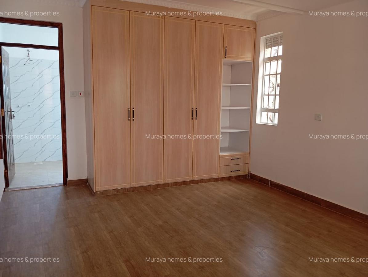 6 Bed House with En Suite at Membley - 3