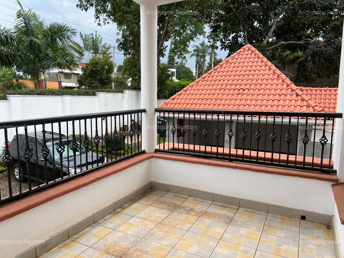 6 Bed House with En Suite in Runda - 8