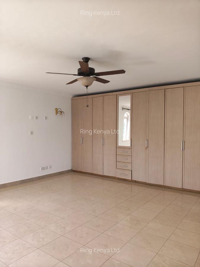 5 Bed House with Garden in Runda - 13