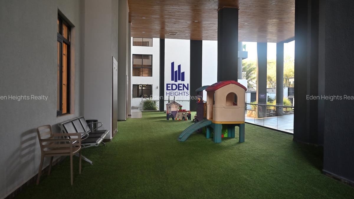 4 Bed Apartment with En Suite in Spring Valley - 16