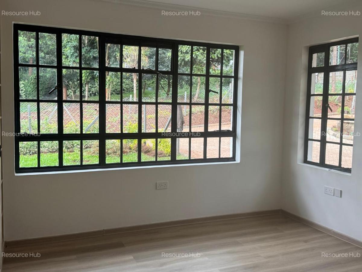 3 Bed House with En Suite at Next To The Hub - 17