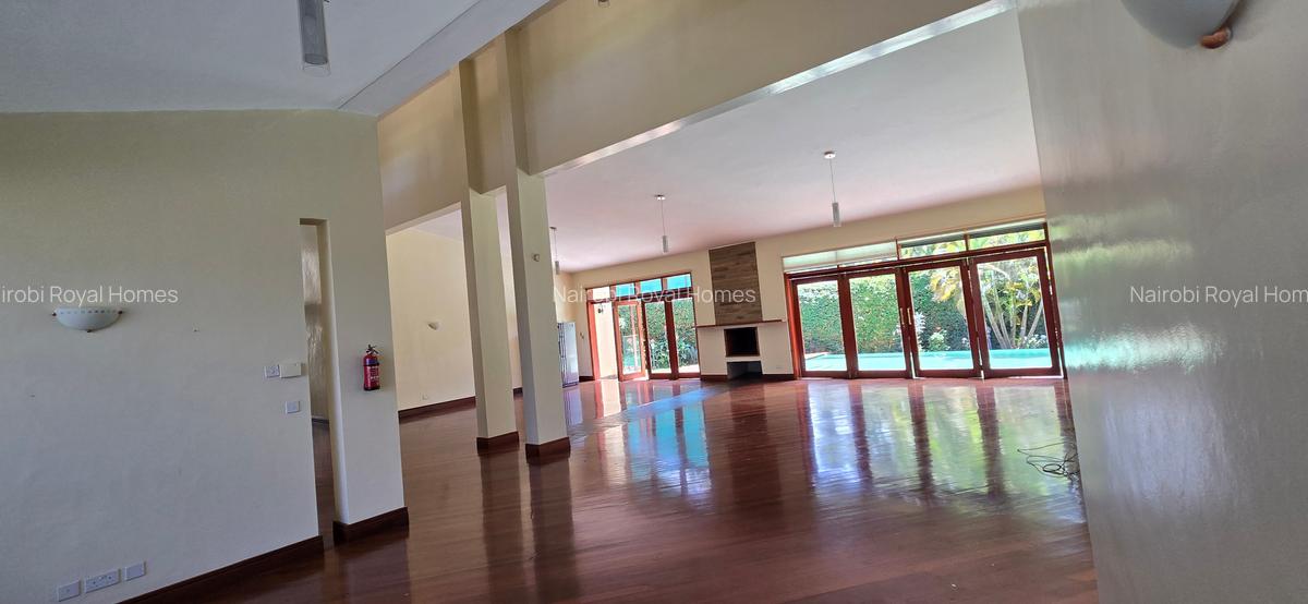 4 Bed House with En Suite at Runda Road - 5