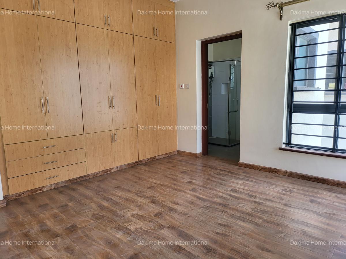 2 Bed Apartment with En Suite in Rhapta Road - 11