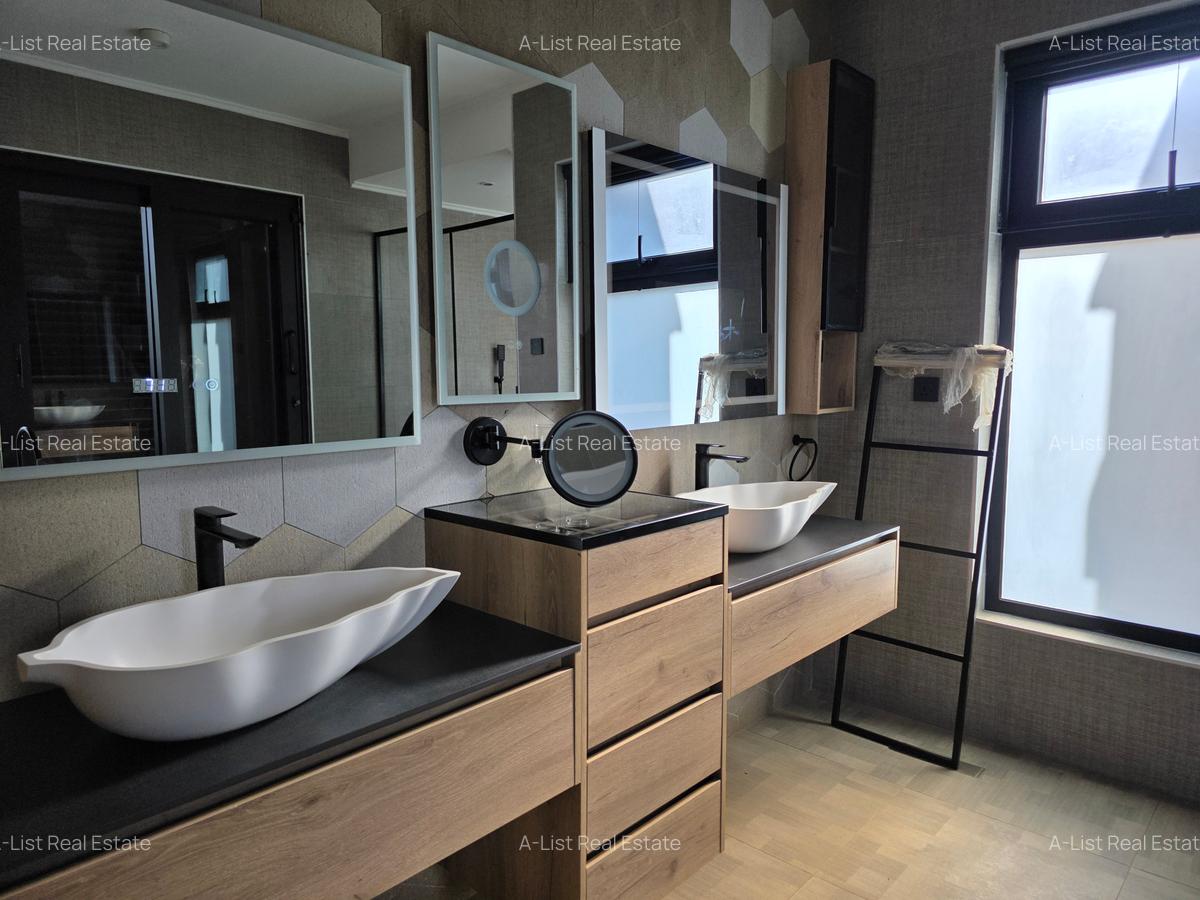 5 Bed Villa with En Suite at Muthangari Drive - 11