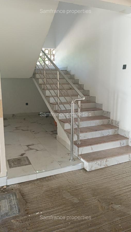 Serviced 3 Bed Apartment with En Suite at Beach Road - 4