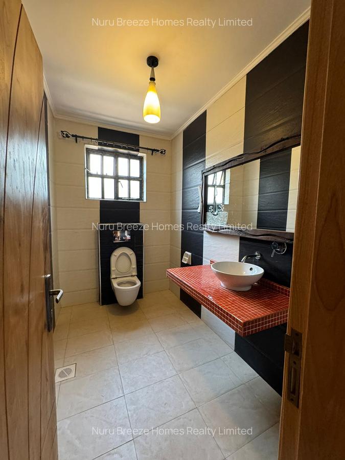 5 Bed House with En Suite in Nyari - 10