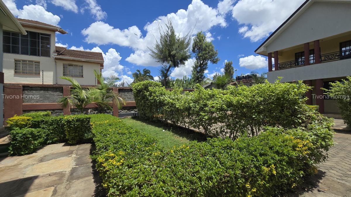 5 Bed House with En Suite in Garden Estate - 20