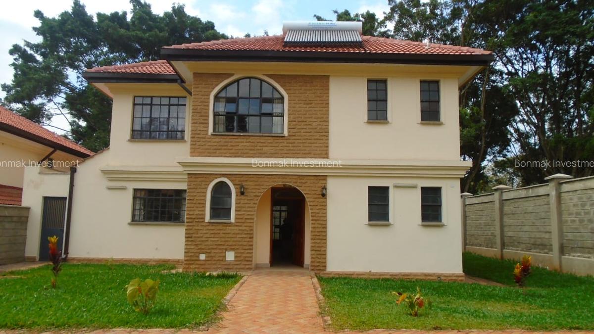 4 Bed Townhouse with En Suite at Lavington Green - 7