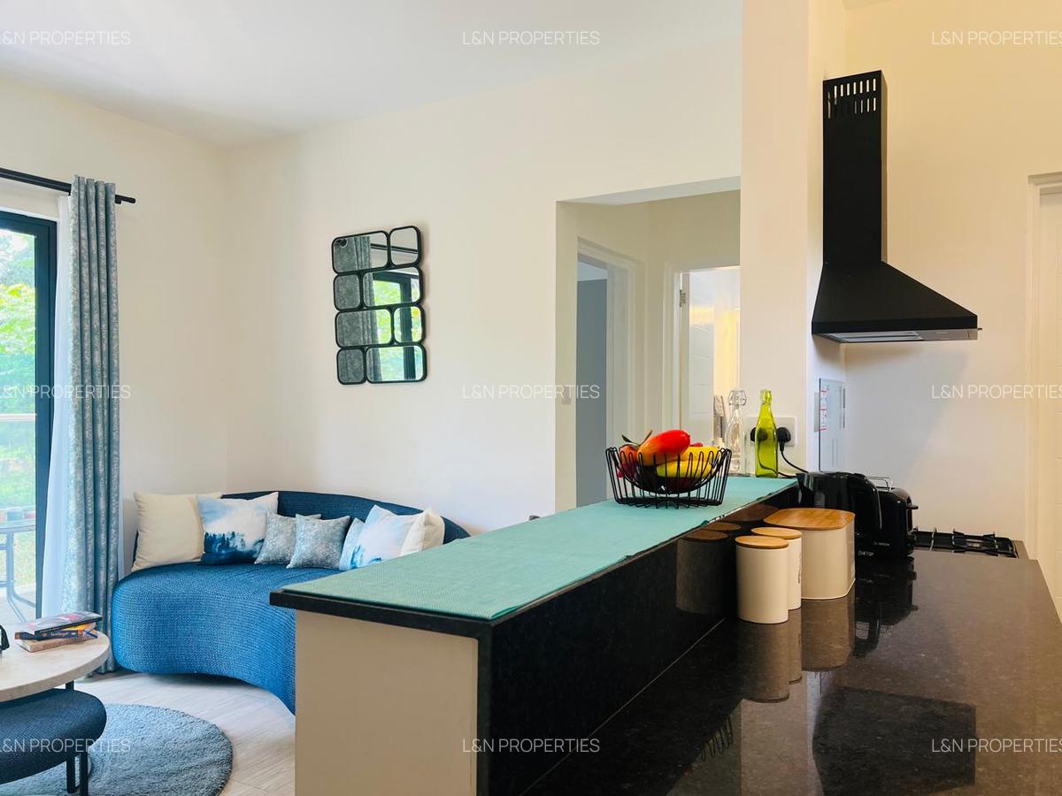 1 Bed Apartment with En Suite at Safaripark Road - 8