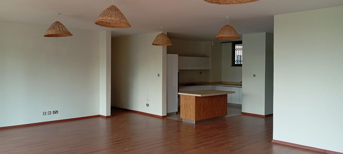 3 Bed Apartment with En Suite at Parklands Near Regal Plaza - 4