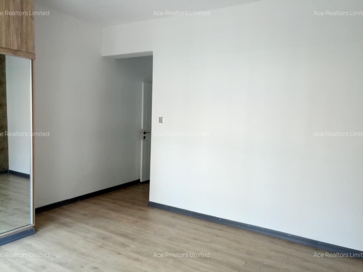 2 Bed Apartment with En Suite at Lavington Estate Nairobi - 11