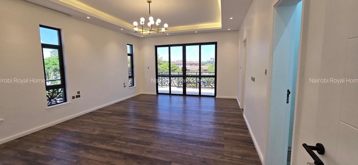 5 Bed Townhouse with En Suite at Convent Drive - 5