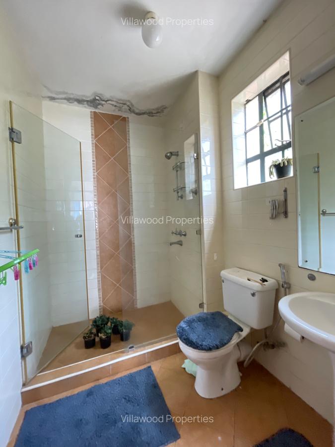 4 Bed House with En Suite in Spring Valley - 10