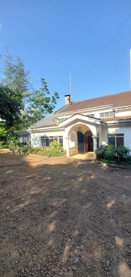 0.5 ac Commercial Property with Service Charge Included at Lavington - 4