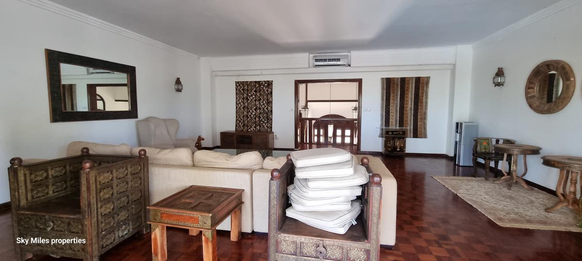 5 Bed House with En Suite at Diani - 11