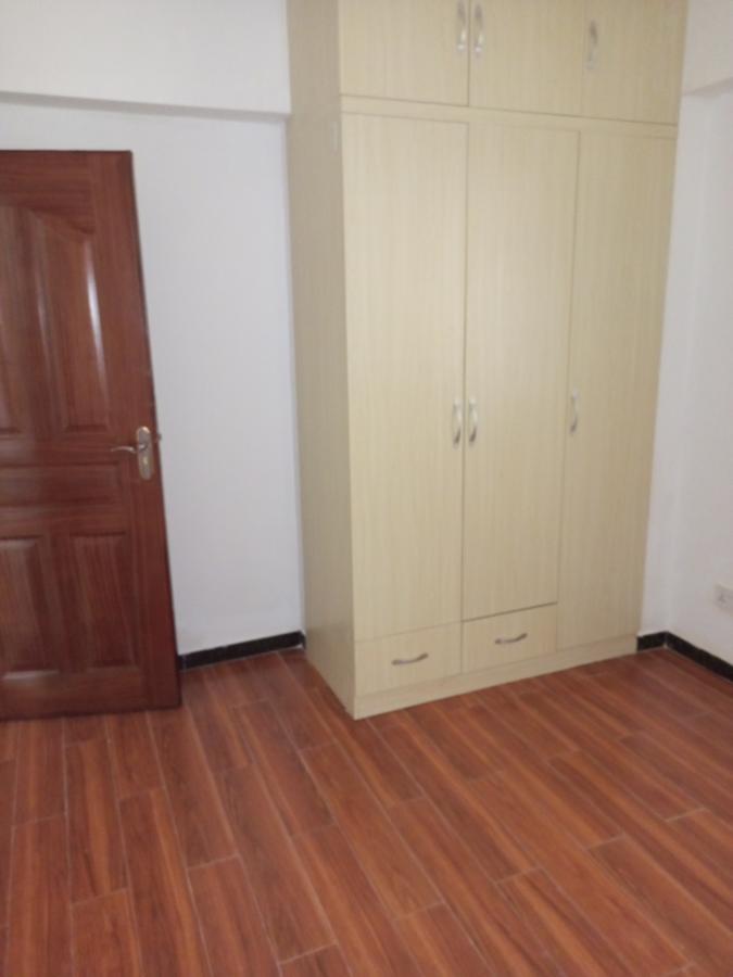 2 Bed Apartment with En Suite at Dennis Pritt Road - 7